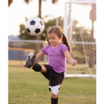 أكاديمية كرة القدم لغير الاعضاء ( بنات )